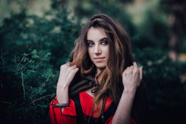 Ormanda peri masalı cadısı