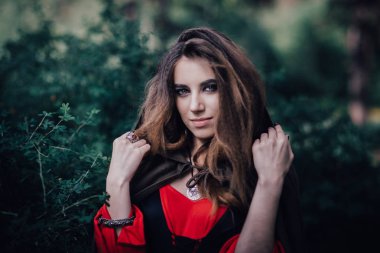 Ormanda peri masalı cadısı