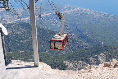 Dağlarda füniküler