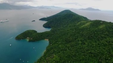Ilha Grande, Brezilya orman Brezilya orman tepelik penninsula Havadan görünümü