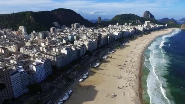 Brazília Copacabana Strand Rio Jainero Hullámok 24Fps Hosszú Brazília Copacabana — Stock videók