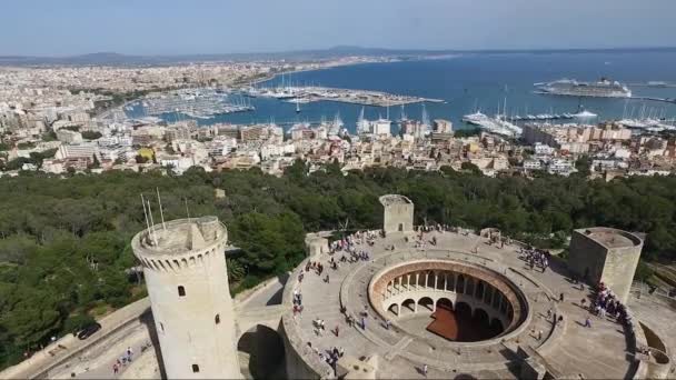 Bellver Castle Palma Mallorca Spanien Flygfoto Över Berömda Bellver Castle — Stockvideo