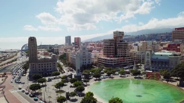 Santa Cruz Tenerife City Square Fountain War Memorial Aerial Panoramic — Stock Video