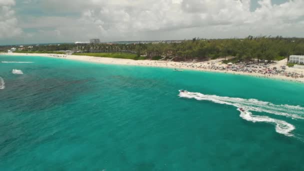 Paradise Island Bahamas Jet Skis Speedboats Cabbage Beach Fix Breathtaking — стоковое видео