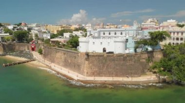 Eski San Juan, Porto Riko'da adanın valisi 16. 