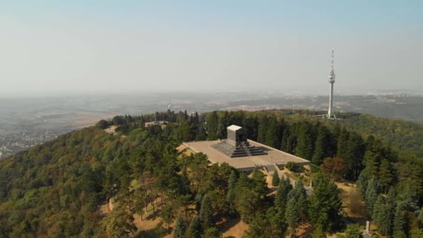 Památník Neznámé Hrdinské Avalské Věže Pozadí Bělehradu Srbsko Vzdušný Snímek — Stock video