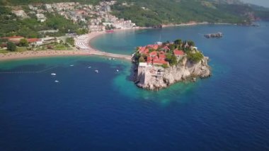 Sveti Stefan - Saint Stephen - Adriyatik kıyısında küçük bir 5 yıldızlı otel tesisi