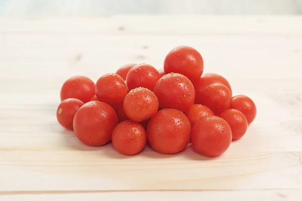 Tomates Cereja Uma Tigela — Fotografia de Stock