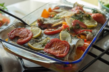  etli ve sebzeli makarna