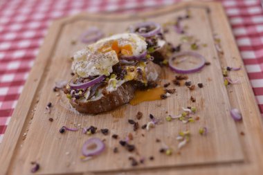  sebze ve soslu biftek