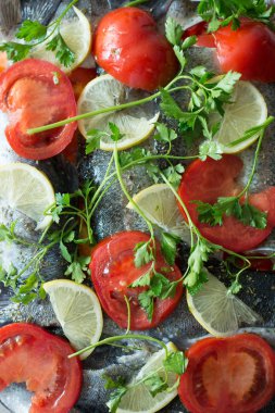  taze domates ve salata