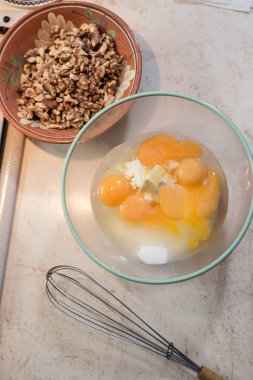  Mısır gevreği ve sütle sağlıklı kahvaltı.