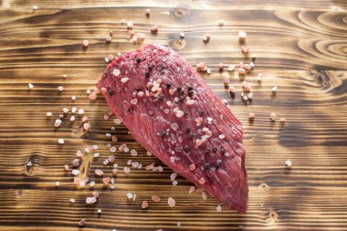  kırmızı et ve baharatlar