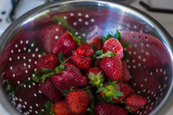 Fresas Frescas Tazón — Foto de Stock