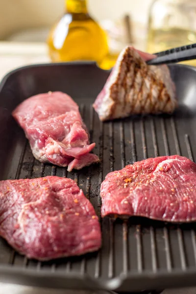 Raw Meat Grill — Stock Photo, Image