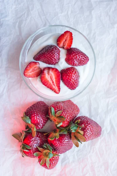 Fresas Frescas Tazón — Foto de Stock