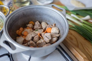  Pilav ve sebze için et