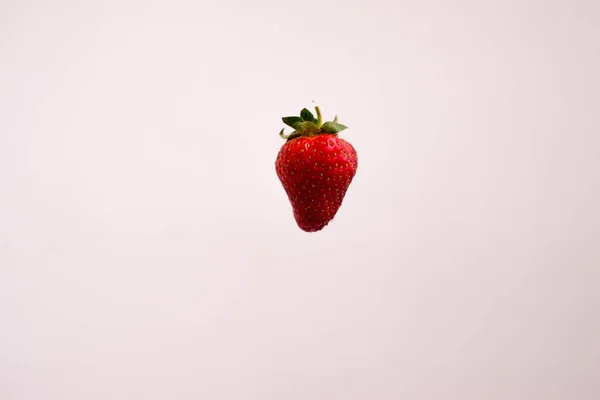 Fresas Sobre Fondo Blanco — Foto de Stock