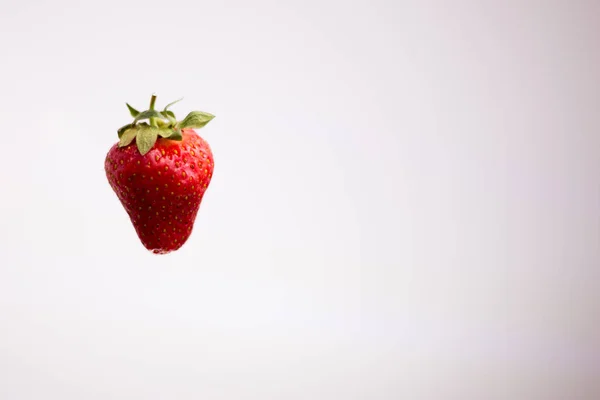 Fresas Sobre Fondo Blanco — Foto de Stock