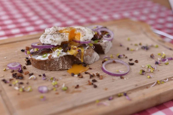 Sándwich Con Huevo Cebolla —  Fotos de Stock