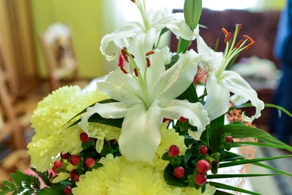 Bouquet White Lilies Valley — Stock Photo, Image