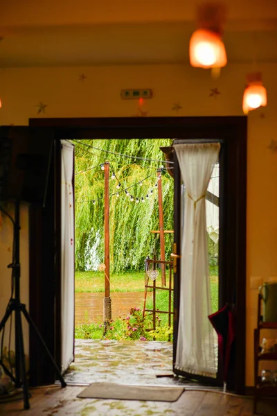 Ușă Grădină Verde — Fotografie, imagine de stoc