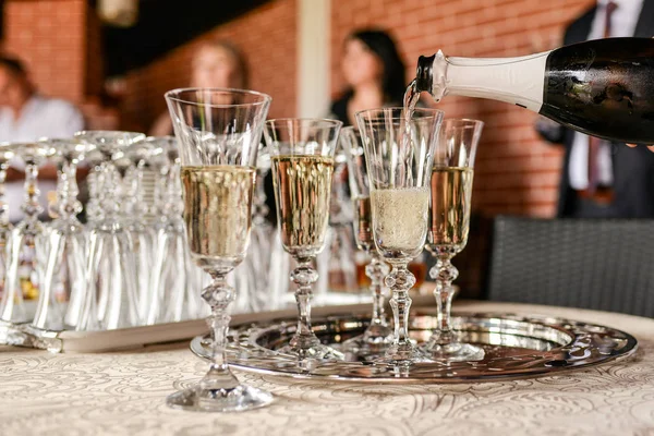 Окуляри Шампанського Столі — стокове фото