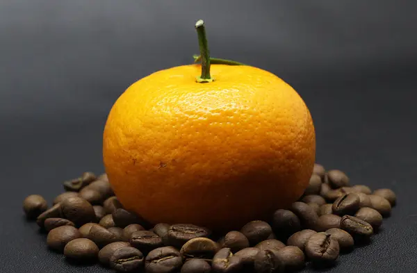 Fotoshooting Mit Frischen Orangen Und Kaffee — Stockfoto