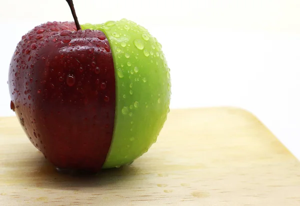 Fresh Red Green Apple — Stock Photo, Image