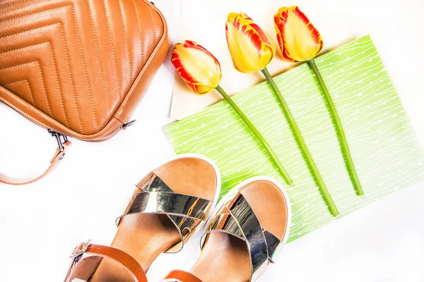 Women Sandals Brown Bag Tulips — Stock Photo, Image