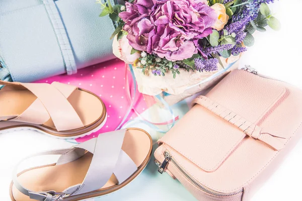 Sandalet kızlar için mavi ve pembe ayakkabı yaz