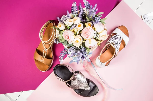 Sandali Donna Eleganti Scarpe Con Scaglie Scarpe Con Fiori — Foto Stock