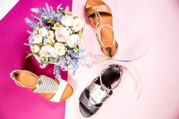 Sandali Donna Eleganti Scarpe Con Scaglie Scarpe Con Fiori — Foto Stock