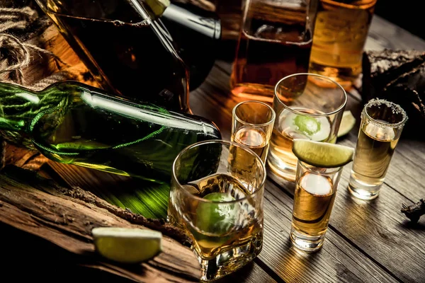 Alcol Vecchio Bar Una Nave Pirata Con Rum Vintage Whisky — Foto Stock