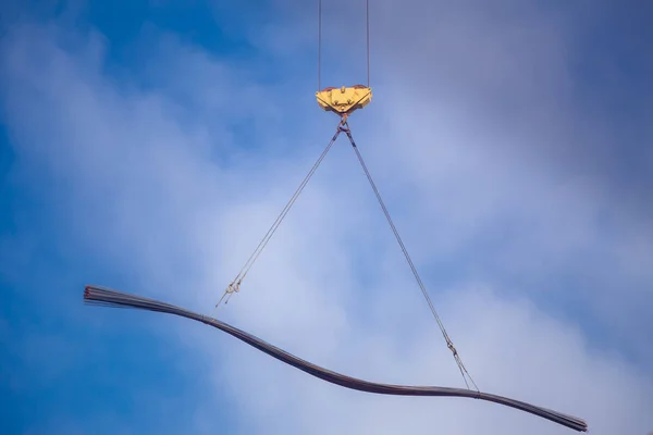 Entladen Von Metallverkäufen Baumaschinen Kranaufzügen — Stockfoto