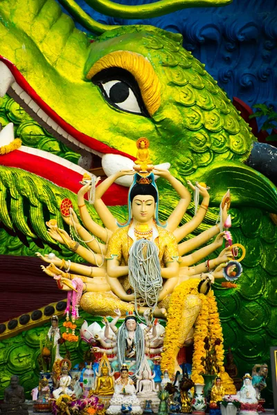 Wat Plai Laem Buddhist Temple statues in Koh Samui Island in Thailand — Stock Photo, Image