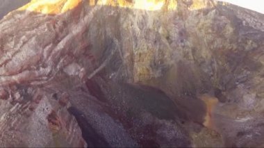 Hava dron görüntüleri Mount Agung zirvesinde, Bali Adası, Endonezya