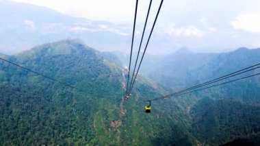 Teleferik video görüntüleri Fan Si Pan dağ, Sapa, Vietnam