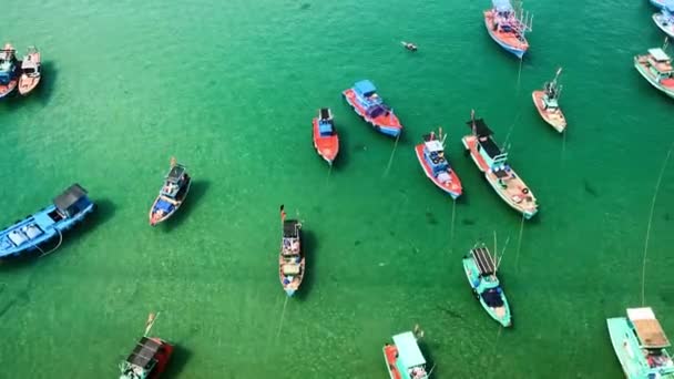 A leghosszabb felvonójával helyezkedik el a Phu Quoc sziget a Dél-Vietnam — Stock videók