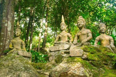 Koh Samui Adası, Tayland gizli bahçe heykelleri