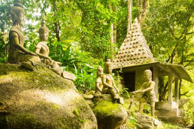Koh Samui Adası, Tayland gizli bahçe heykelleri