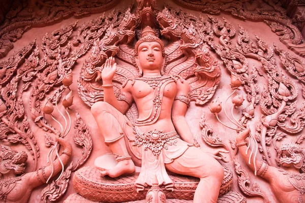 Red stone Wat Sila Ngu temple, Koh Samui, Thailand — Stock Photo, Image