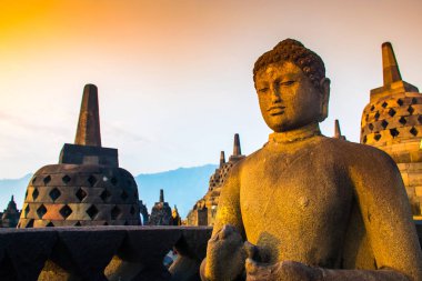 Antik Buda heykeli Budist Tapınağı karmaşık Borobudur, Yogyakarta, Jawa, Endonezya
