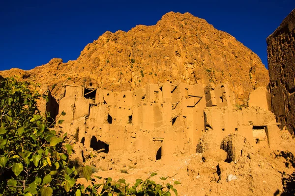 古いハドゥーと背景、マラケシュ、モロッコ、アフリカのアトラス山脈マラケシュ近くの古代のモロッコの町 — ストック写真