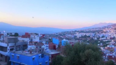 Eski Şehir: Chefchaouen, Morocco, Afrika'nın ünlü mavi Medine görünümü