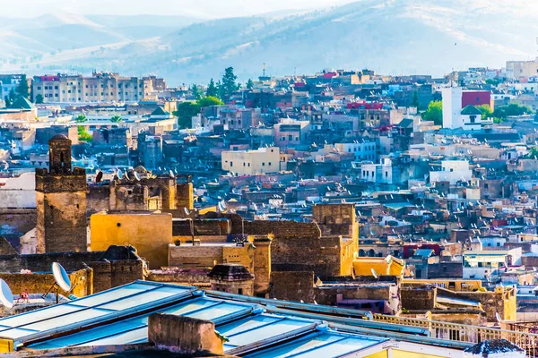 Cityscape widok na dachy największych Medyna Fes, Maroko, Afryka — Zdjęcie stockowe