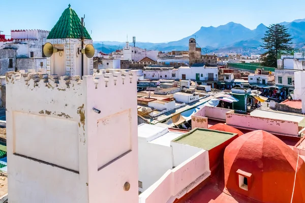 Hermosa vista de la medina de color blanco o la ciudad de Tetuán, Marruecos, África —  Fotos de Stock