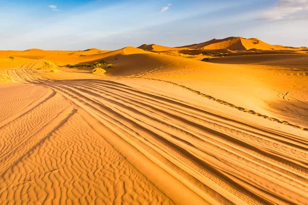 Beautiful landscape view of dunes Erg Chebbi, Sahara Desert, Merzouga, Morocco — Stock Photo, Image