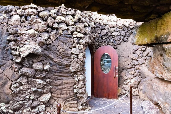 Deur naar El Mirador del Rio in Lanzarote gemaakt door Cesar Manrique, Lanzarote, Canarische eilanden, Spanje — Stockfoto