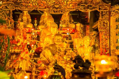Budist Tapınağı 'nın altın Buda' sı Tran Quoc Pagoda, Vietnam 'ın Hanoi sembolü.